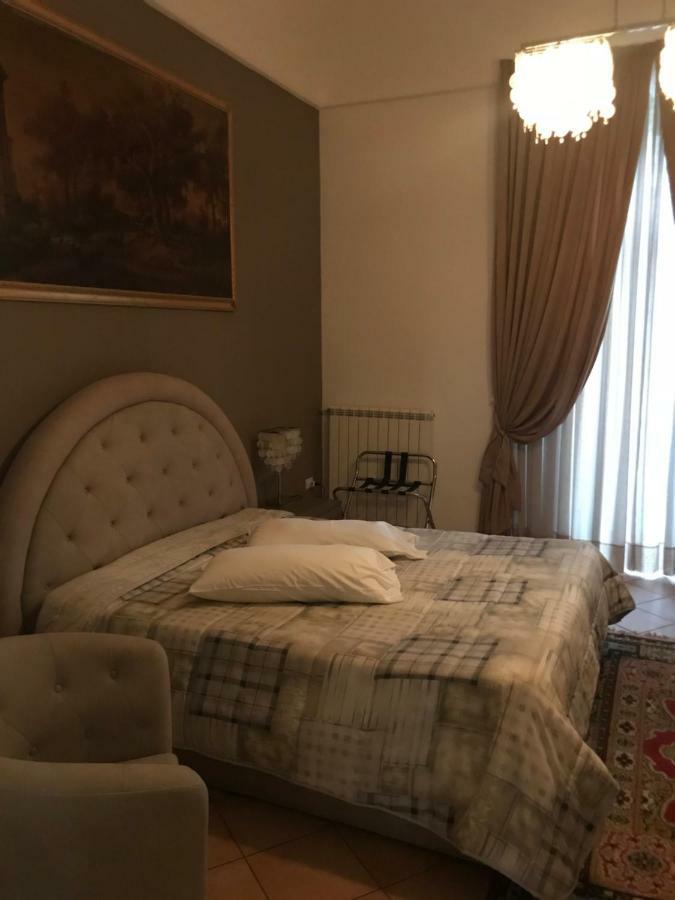 Ma Maison Казерта Экстерьер фото