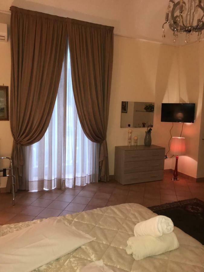 Ma Maison Казерта Экстерьер фото